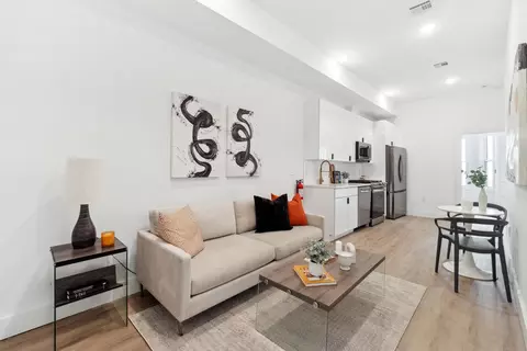 234 Webster Ave #1R, Jersey City, NJ 07307