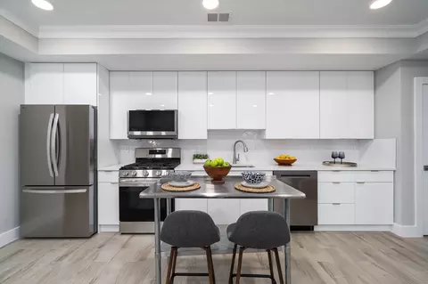 90 Webster Ave #1, Jersey City, NJ 07307