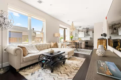 471 Monmouth St #3, Jersey City, NJ 07302