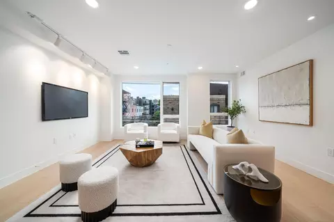 504 2nd St #3W, Hoboken, NJ 07030