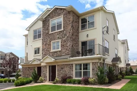 1625 Paterson Plank Rd #24, Secaucus, NJ 07094