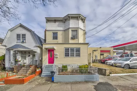 264 Danforth Ave, Jersey City, NJ 07305