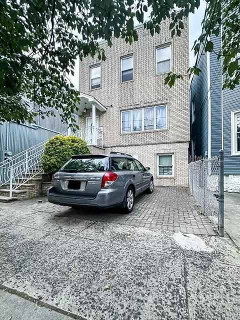 41 Hopkins Ave, Jersey City, NJ 07306