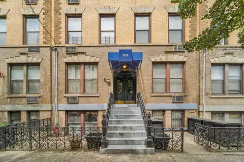 1122 Hudson St #2A, Hoboken, NJ 07030