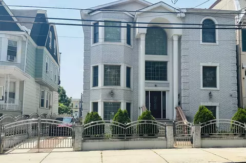 61 Prospect St, Jersey City, NJ 07307