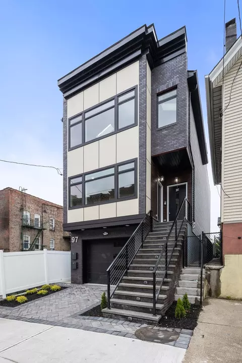 97 North St #2, Jersey City, NJ 07307