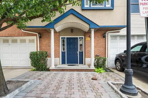 620 38th St #103, Union City, NJ 07087