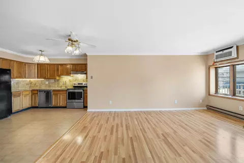 651 Kennedy Blvd #103, Bayonne, NJ 07002