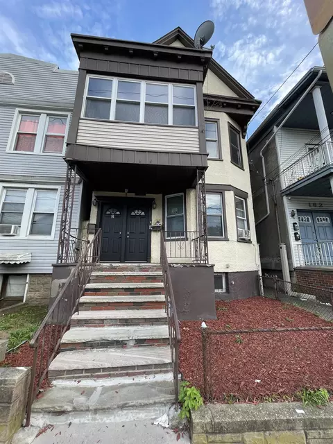 164 Garfield Ave, Jersey City, NJ 07305