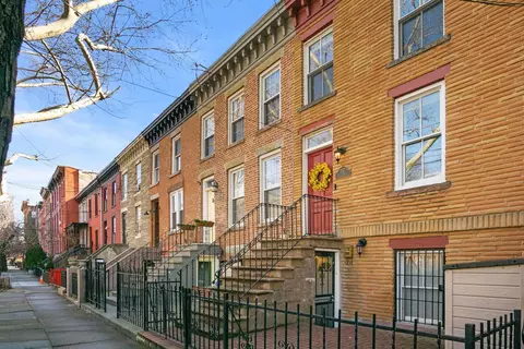 297 5th St, Jersey City, NJ 07302