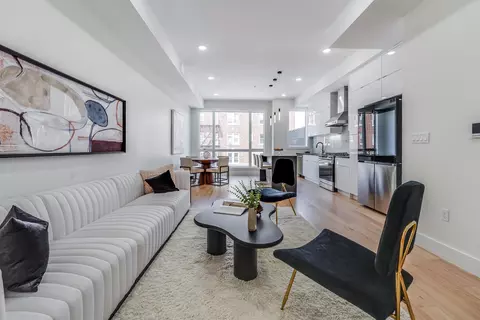 39 Boyd Ave #3, Jersey City, NJ 07304