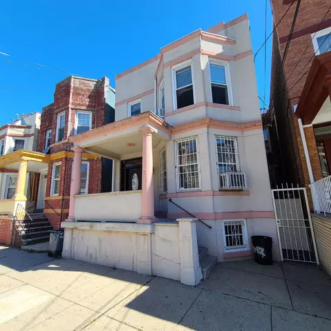 244 46th St, Union City, NJ 07087