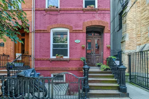 833 Bloomfield St, Hoboken, NJ 07030