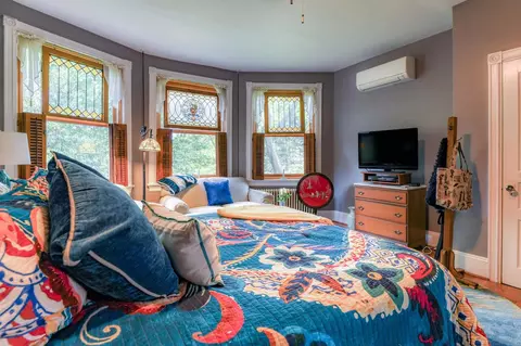 Bedroom - 215 Walnut Ave, Beverly, NJ 08010 photo 3 of 8