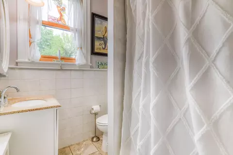Bath - 215 Walnut Ave, Beverly, NJ 08010 photo 2 of 2