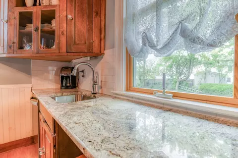 Kitchen - 215 Walnut Ave, Beverly, NJ 08010 photo 5 of 6