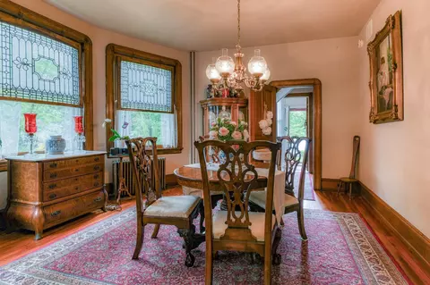 Dining - 215 Walnut Ave, Beverly, NJ 08010 photo 1 of 4