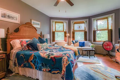 Bedroom - 215 Walnut Ave, Beverly, NJ 08010 photo 1 of 8