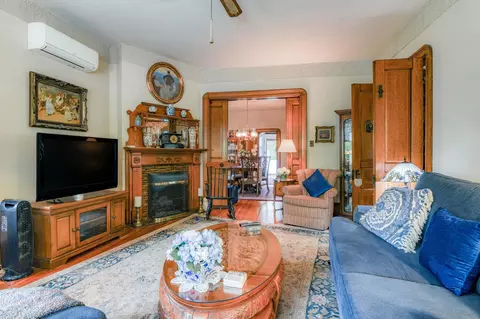 Living - 215 Walnut Ave, Beverly, NJ 08010 photo 3 of 3