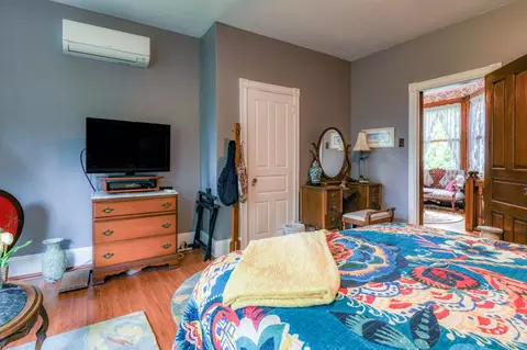 Bedroom - 215 Walnut Ave, Beverly, NJ 08010 photo 4 of 8