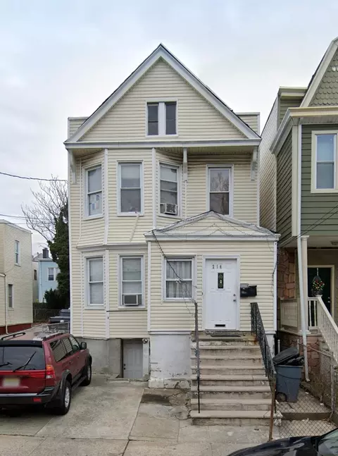 214 Wilkinson Ave, Jersey City, NJ 07305