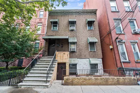 236 9th St, Jersey City, NJ 07302