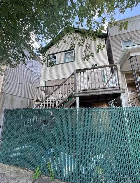 210 Fulton Ave, Jersey City, NJ 07305