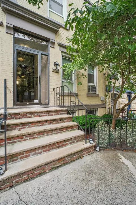 1016 Willow Ave #203, Hoboken, NJ 07030