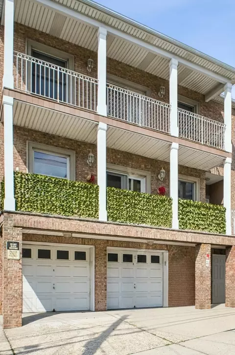 1128 43rd St #B, North Bergen, NJ 07047