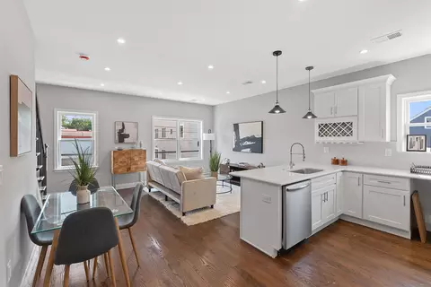 155 Laidlaw Ave #2, Jersey City, NJ 07306