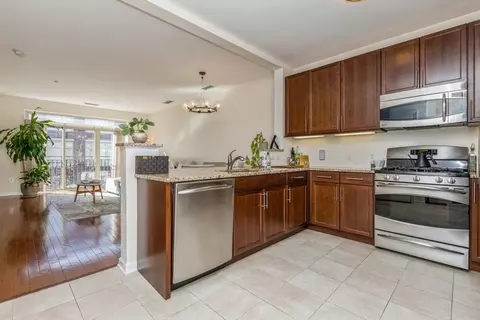 3320 Riverview Ave, Englewood, NJ 07631