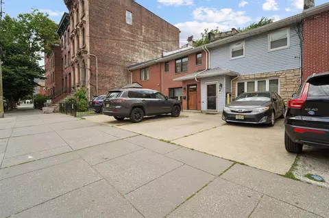 575 Jersey Ave, Jersey City, NJ 07302