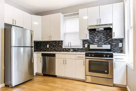27 Charles St, Jersey City, NJ 07307