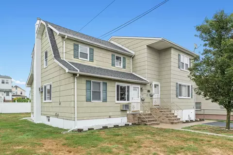 10 Blanche St, Secaucus, NJ 07094