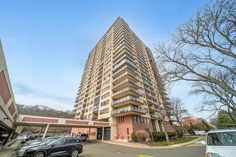 1203 River Rd #PH 2, Edgewater, NJ 07020 photo 24