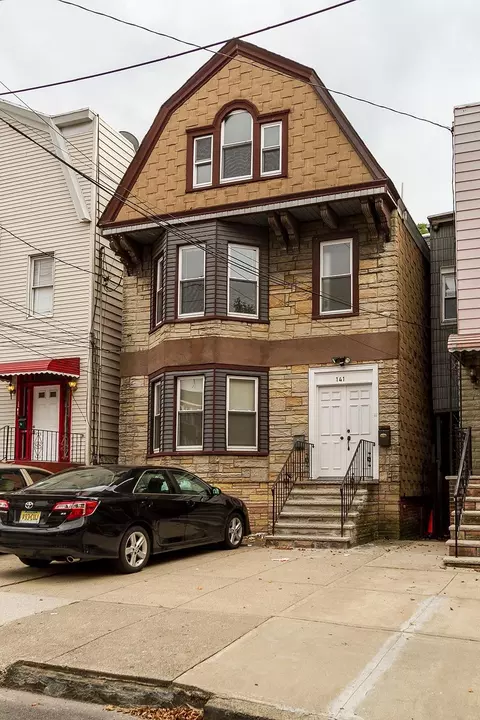 141 Glenwood Ave, Jersey City, NJ 07306