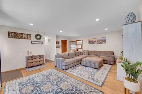20 Jeffery Rd, Brick Township, NJ 08724