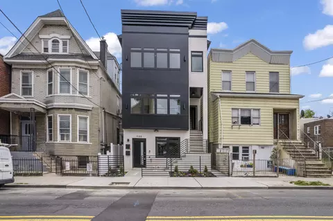 988 Summit Ave #1, Jersey City, NJ 07307