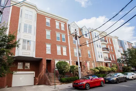 510 Monroe St #101, Hoboken, NJ 07030