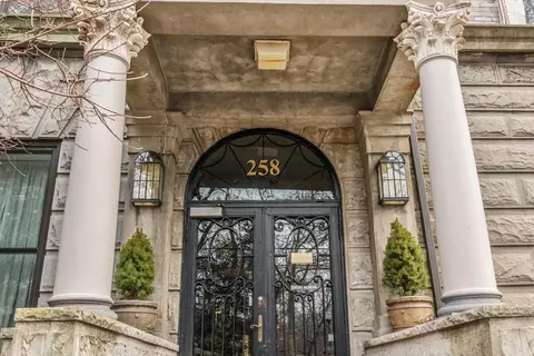 258 Barrow St #1C, Jersey City, NJ 07302