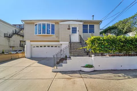 410 5th St, Carlstadt, NJ 07072
