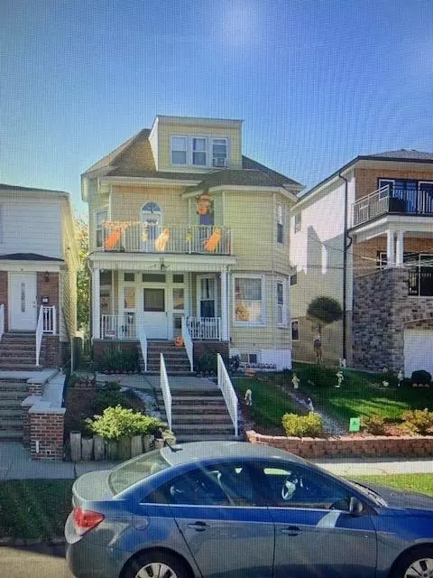 78 W 31st St, Bayonne, NJ 07002