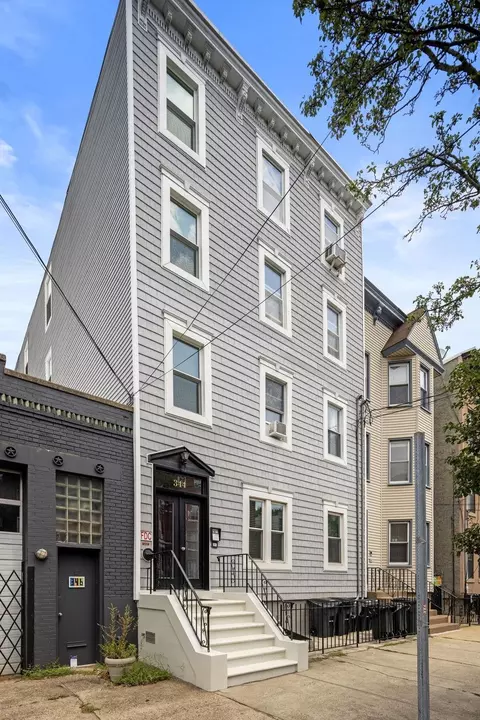 344 Pavonia Ave #5, Jersey City, NJ 07302