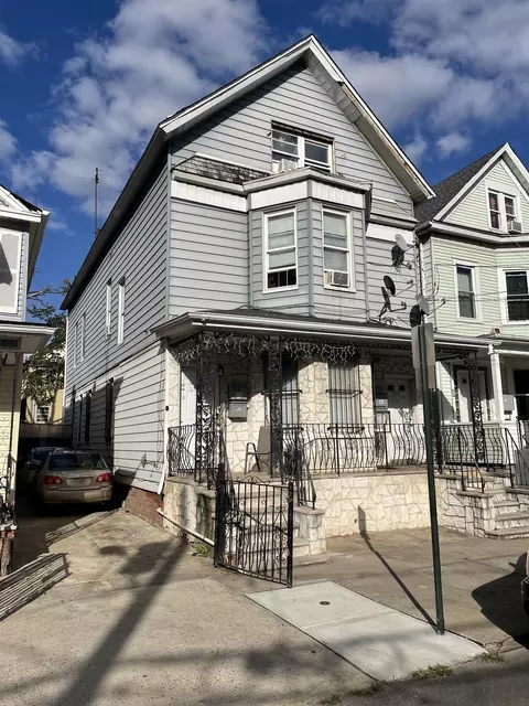 413 Fulton St, Elizabeth, NJ 07206