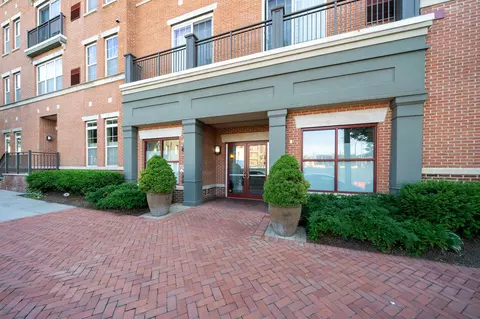 443 2nd St #310, Jersey City, NJ 07302