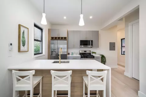 79 Vroom St #2, Jersey City, NJ 07306