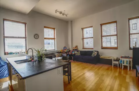 4 Beacon Way #323, Jersey City, NJ 07304