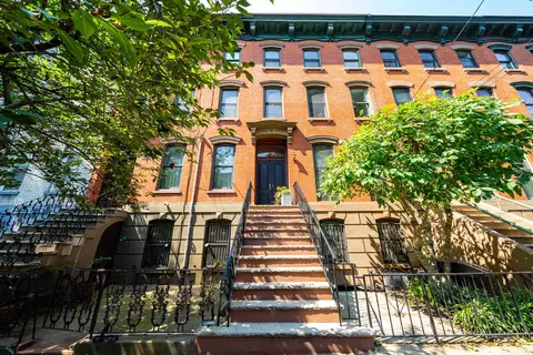 319 Varick St #2, Jersey City, NJ 07302