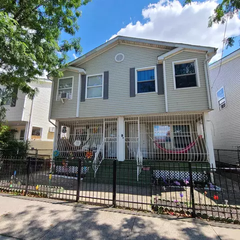 292-294 Van Horne St, Jersey City, NJ 07304