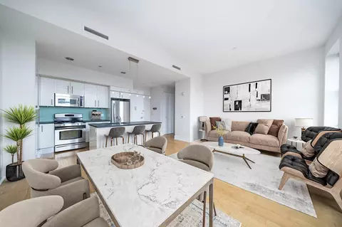 4 Beacon Way #700, Jersey City, NJ 07304